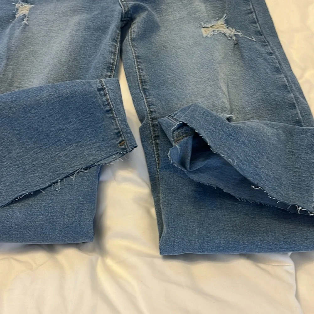 NWOT Barrel Cut Jeans